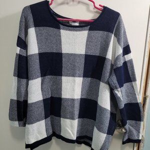 1X Old Navy Blue & White Checkered Sweater